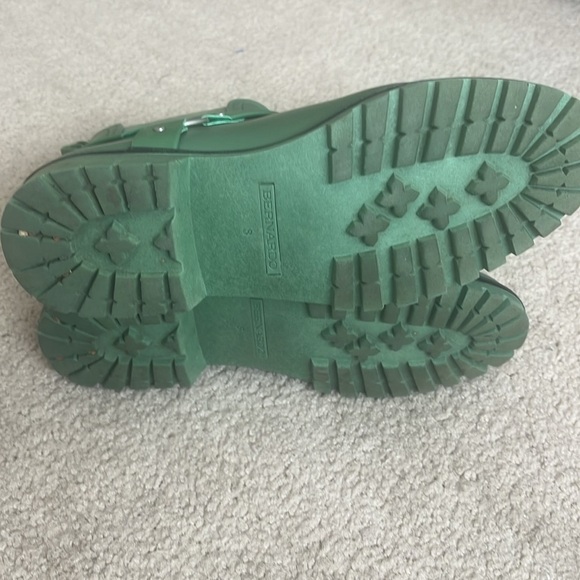 “Bernardo Zoe Rain Boots size 8” - Picture 9 of 10